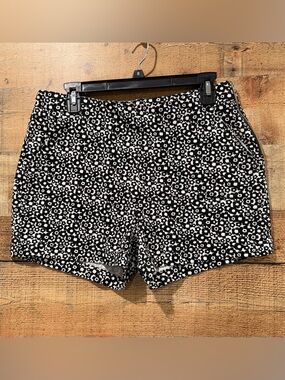 BeBop Black and White Floral Print Shorts Size 13